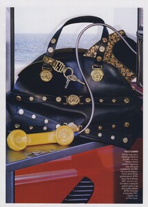 Aldridge_US_Vogue_October_2006_04.thumb.jpg.b2b26c44a98386716a6b4a412e9f2a3d.jpg