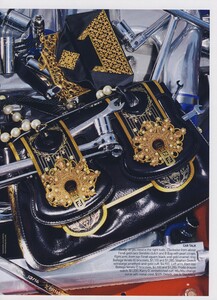 Aldridge_US_Vogue_October_2006_06.thumb.jpg.9f73e7dab8c09aeece4ac2bfe67a00f6.jpg