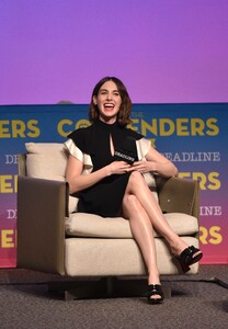 Alison_Brie_April_15_2018_04.jpg