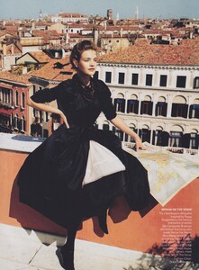 Amore_Testino_US_Vogue_July_2005_02.thumb.jpg.aedeed2b7ccfa9d8a13537b2ddce5e4f.jpg