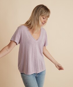 Boyfriend_V-Neck_Tee_Mauve36638-FINAL-Web.thumb.jpg.456b43cec6db58f3f337208acc6181c3.jpg