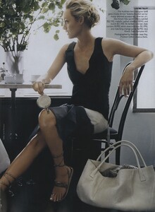 CFDA_US_Vogue_November_2006_08.thumb.jpg.b685ed028bff445bb80bce6c76b18deb.jpg