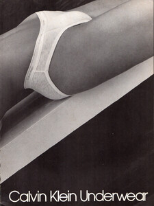CKUnderwearAdVgUS0884b.thumb.jpg.b10404b5c93f42d9176fe11757af620e.jpg