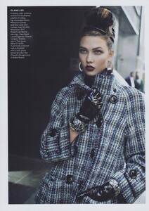 Checks_Lindbergh_US_Vogue_September_2010_10.thumb.jpg.773b1fabbee941595853269bbe0afc26.jpg