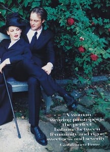 Coats_von_Unwerth_US_Vogue_September_1997_06.thumb.jpg.4ae2a4c5c59aa92a021dcd34ef29c52f.jpg
