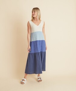 Corinne_Maxi_Dress_Blue_Colorblock38255-FINAL-v2.thumb.jpg.cb19c358d627504a80ed56407190d9d1.jpg