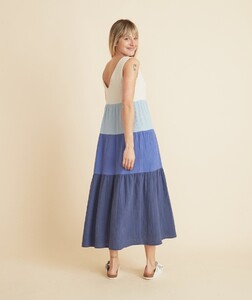 Corinne_Maxi_Dress_Blue_Colorblock38269-FINAL-v2.thumb.jpg.c3fbdfcd2255346a9434f2c9b277ace8.jpg