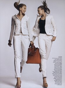 Demarchelier_US_Vogue_February_2007_04.thumb.jpg.2b5c84a2ef23c1219aa868bad98084bc.jpg