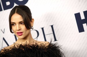 Eiza_Gonzalez_-_Very_Ralph_Premiere_9.jpg