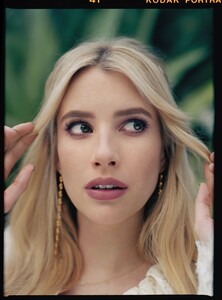 Emma_Roberts_Cosmo_103.jpg