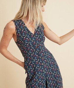 Holli_Jumpsuit_Navy_Cherry_Print38005-FINAL-v2.thumb.jpg.74f600bd35bab087a2b4a959921032e3.jpg