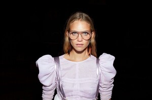 ISABEL_MARANT_PE21_HR_07-2048x1365.jpg