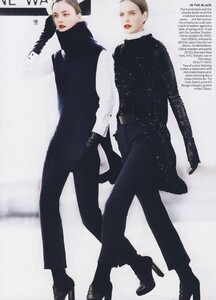 Indelible_Testino_US_Vogue_July_2010_04.thumb.jpg.270230e87b9a96f3500e5ecd913b388d.jpg