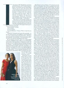 Leibovitz_US_Vogue_November_2010_03.thumb.jpg.f230074a2140fea77c738c5bda780e4c.jpg
