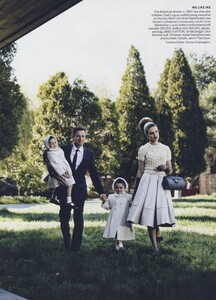 Lindbergh_US_Vogue_July_2010_02.thumb.jpg.5aac79e82c61a327275b9fe24a286171.jpg