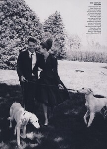 Lindbergh_US_Vogue_July_2010_03.thumb.jpg.f550311615a32ef9305dfe2ad002bfcb.jpg