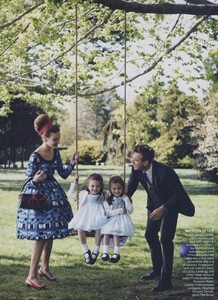 Lindbergh_US_Vogue_July_2010_04.thumb.jpg.81103b7088233174e01995f61c575fd7.jpg