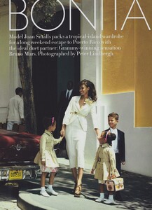 Lindbergh_US_Vogue_June_2011_02.thumb.jpg.a5a8f3ba2e9c86951657a9ca164bcaf8.jpg