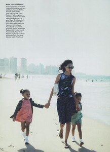 Lindbergh_US_Vogue_June_2011_10.thumb.jpg.3fd3da3c5b35ef2697609a107e97bc2b.jpg