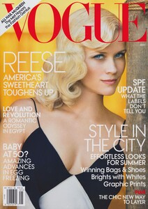 Lindbergh_US_Vogue_May_2011_Cover.thumb.jpg.e9519737f6816e3e4b57f53421b55724.jpg