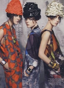 McDean_US_Vogue_March_2008_04.thumb.jpg.323dc55f9bbd49d90d03da4fb6dc0405.jpg