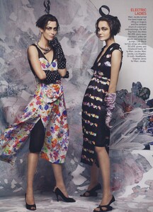 McDean_US_Vogue_March_2008_05.thumb.jpg.83b31e9c1cd4cbf476b0af5b049411a9.jpg