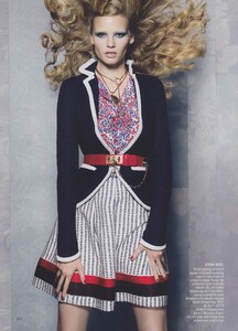 McDean_US_Vogue_November_2011_03.thumb.jpg.9fb9c05b43f28a3be080c4d3eb7a971f.jpg