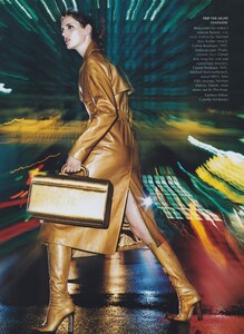 Meier_US_Vogue_September_1999_01.thumb.jpg.b78bbc428653fcc931e0f1ffcc19fae3.jpg