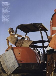 Meisel_US_Vogue_February_2007_07.thumb.jpg.5530463536512db684bb4e884421787c.jpg