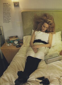 Meisel_US_Vogue_June_2006_15.thumb.jpg.348deae3bb0840ae969b4071dc870764.jpg