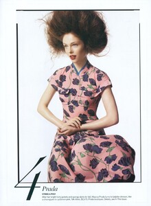 Meisel_US_Vogue_November_2007_04.thumb.jpg.9a3fdaec566e00b49393d30508d81eb1.jpg