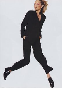 Mixed_Meisel_US_Vogue_September_1997_08.thumb.jpg.0bfa0cf50a97ab90ca39032b864aaec3.jpg