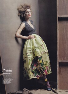 Peerless_Meisel_US_Vogue_January_2008_16.thumb.jpg.ece225569a556e4c1b70a77267988148.jpg