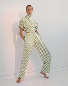 Photographer-Carmen-Rose-Fashion-Editorials-Nikki-Hillier-6-819x1024.jpg