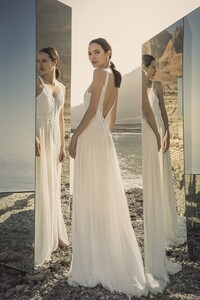 Renee-Bridal-Gown-Boho-Inbar-Freiman3-scaled.jpg