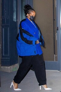 Rihanna---Night-out-in-New-York-06.jpg