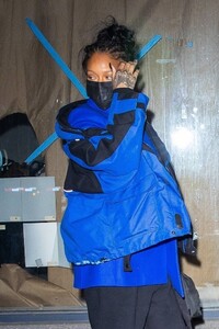 Rihanna---Night-out-in-New-York-15.jpg