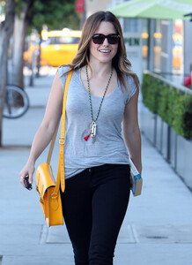 Sophia_Bush003.jpg