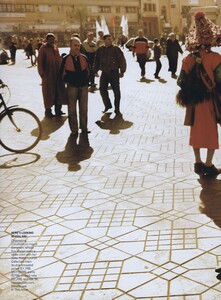 Testino_US_Vogue_March_2007_11.thumb.jpg.678b082cdc3f31d056b259cee69b3fcc.jpg