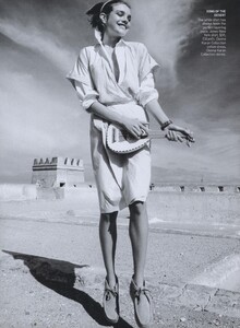 Testino_US_Vogue_March_2007_15.thumb.jpg.479732e10a37d55f6e63ab7620d49284.jpg