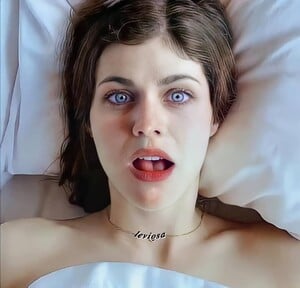 allexandradaddario-20201217-0001.jpg