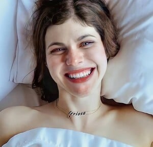 allexandradaddario-20201217-0004.jpg