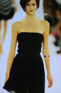 anne-klein-ss-1996-1.thumb.jpg.a0236af54293695f3bfefc080831b6a9.jpg