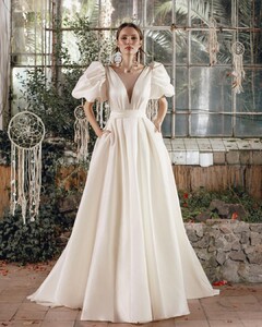 ariamobridal_158945513_282685439883603_2592840175259779837_n.jpg