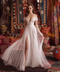 asafdadushbridal_158954419_429312278143962_1531067529317780448_n.jpg