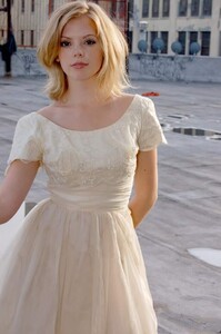 dreama-walker-blonde-hair-pics.jpg