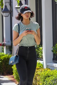 eiza-gonzalez-out-for-lunch-in-west-hollywood-06-09-2018-1.jpg
