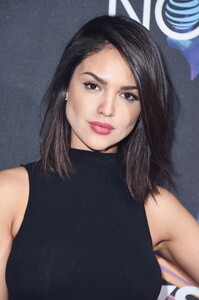 eiza_gonzalez_2018_directv_now_super_saturday021.jpg