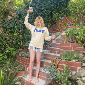 emmaroberts_155900589_428095428491686_9184008859880302640_n.jpg