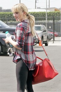 evanna-lynch-leaves-dwts-studio-in-los-angeles-09-20-2018-3.jpg